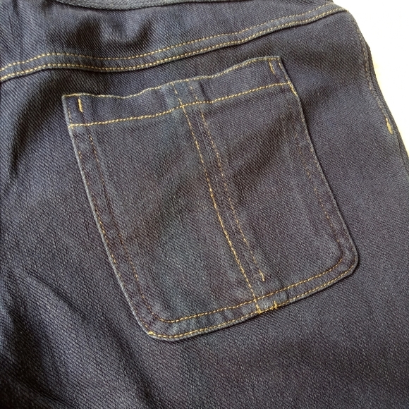 031. Nwt Hue Classic Jeans Capri Size Medium - Picture 7 of 11